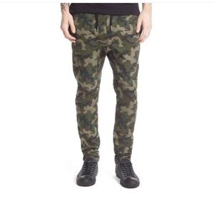 Zanerobe Salerno Slim Fit Chino